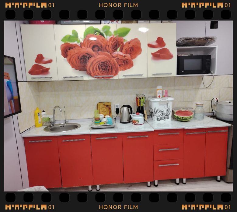 Продается кухонный гарнитур