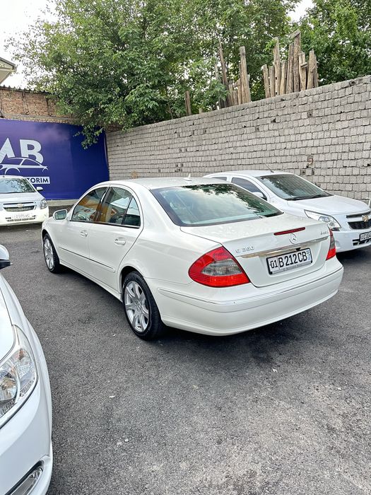 Mercedes 211 sotiladi