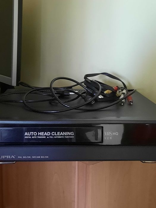 Продам видеомагнитофон