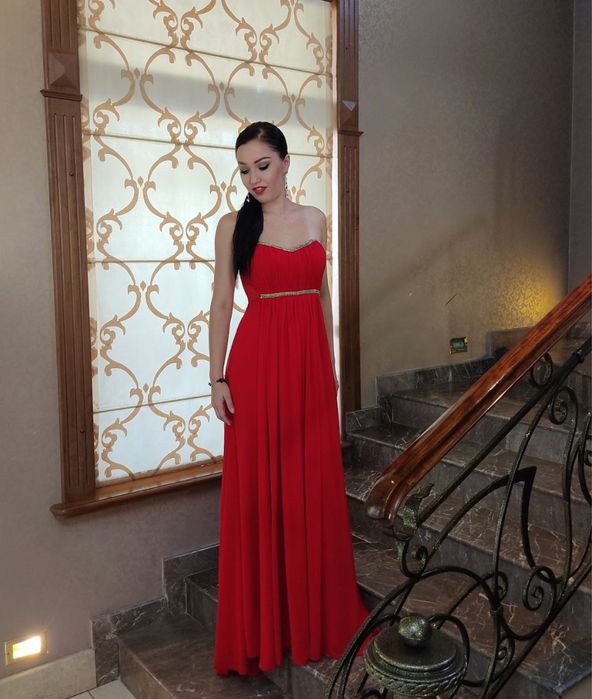 Срочно! Продаю вечерние платья