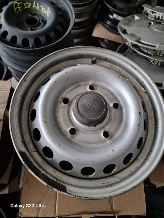 Ford 16 цола джанти за бус Перфектно състояние.. Замъка Ямбол.