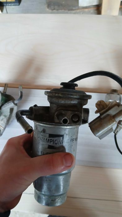 Подкачваща помпа с горивен филтър