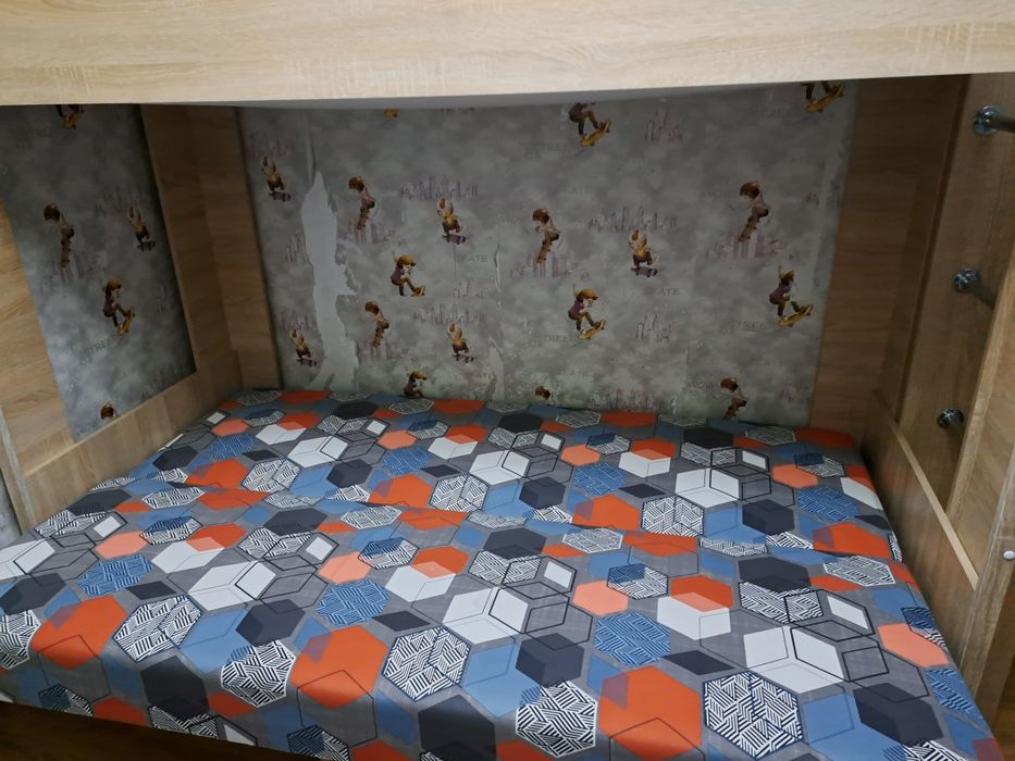 Кровать подростковая