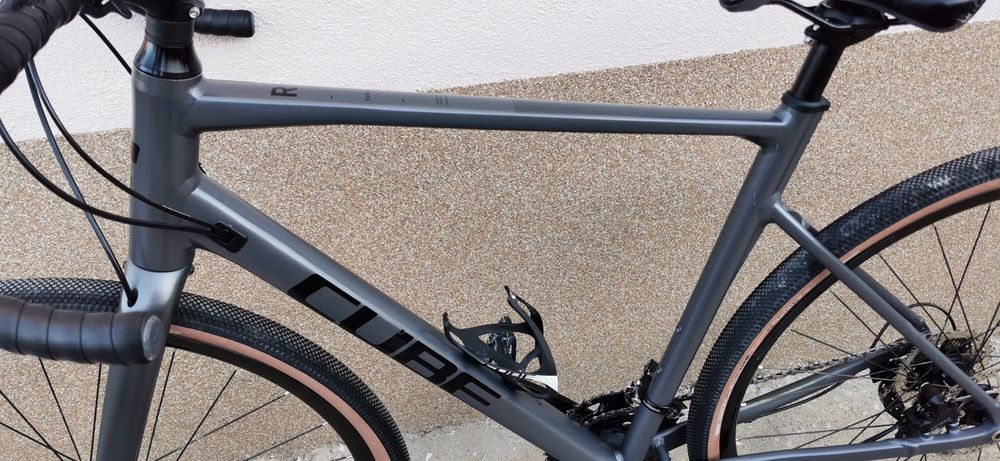 Алуминиев велосипед 28 цола Gravel CUBE NUROAD колело гравел