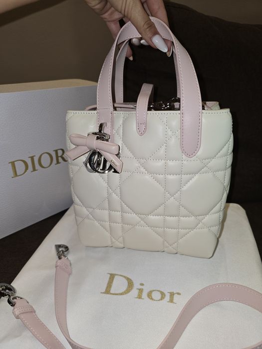 Налична чанта Dior Toujours
