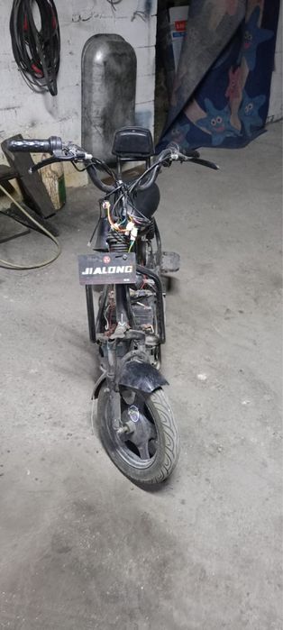 Скутер jialong подается