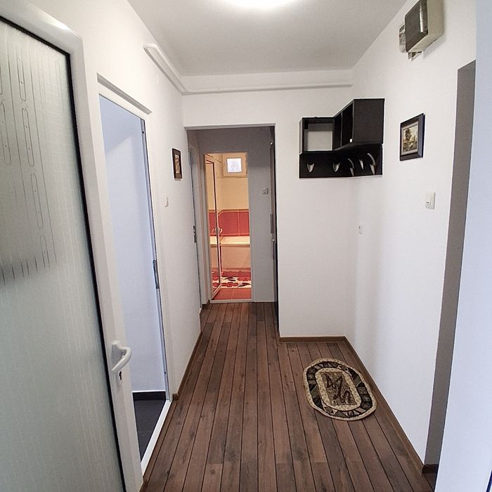 Proprietar Inchiriez apartament 2 camere Micro 19