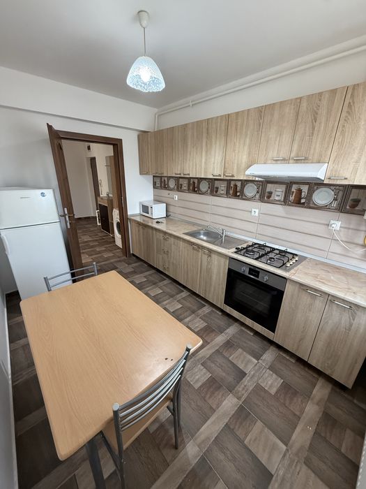 Apartament 2 camere, loc de parcare, balcon mare, etaj 1 bloc nou