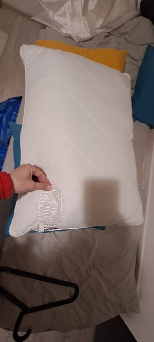 Vând 2  Perne fibre 50x70x3 ULVIK Jysk