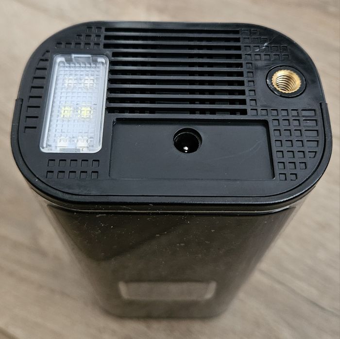 Compresor auto portabil – digital, LED, 12–36 V – până la 10 BAR