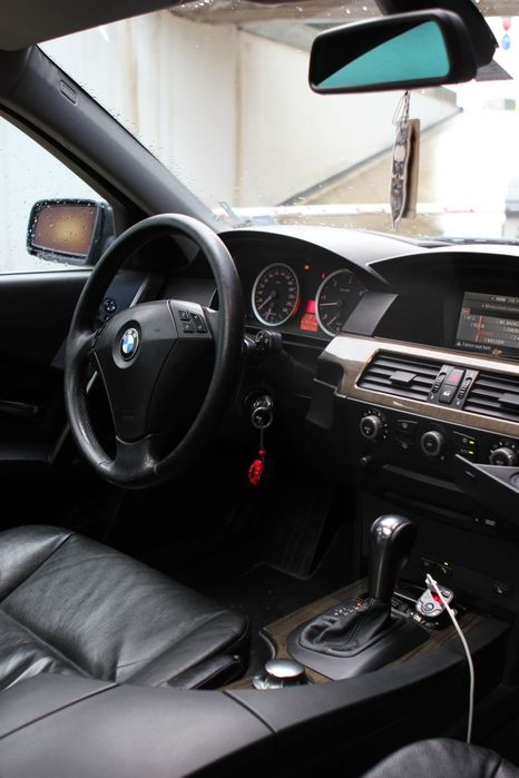 2004 BMW E61 525