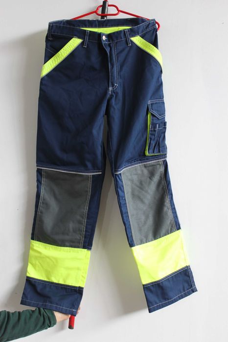 Depozit en gross imbracaminte/haine de lucru-salopete cal. extra.