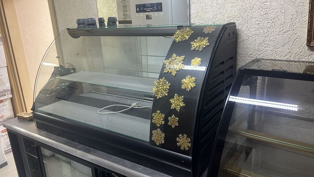 Холодильная витрина настольная