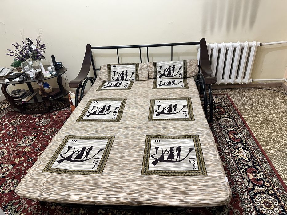 Срочно продам раскладной диван