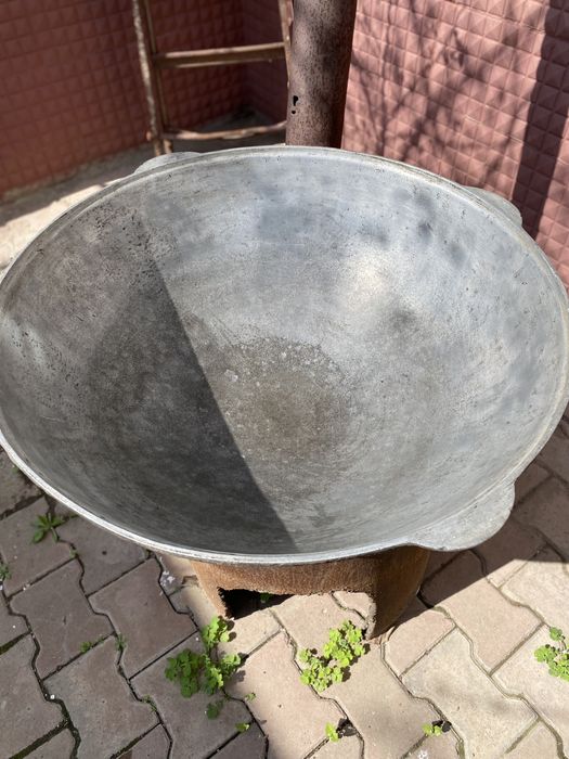 Казан, ошак в хорошем состоянии