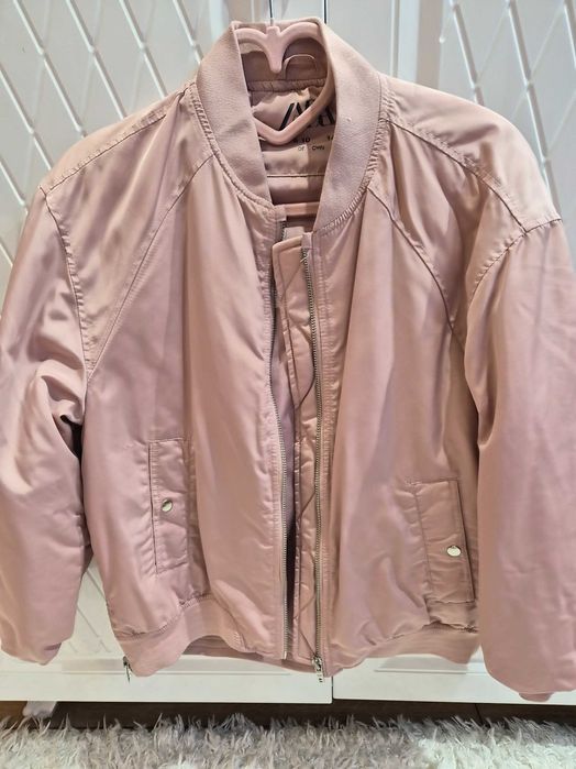 Продавам детско яке ZARA