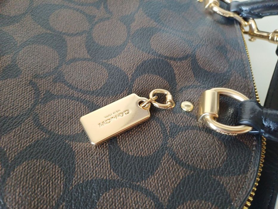 Чанта Coach естествена кожа
