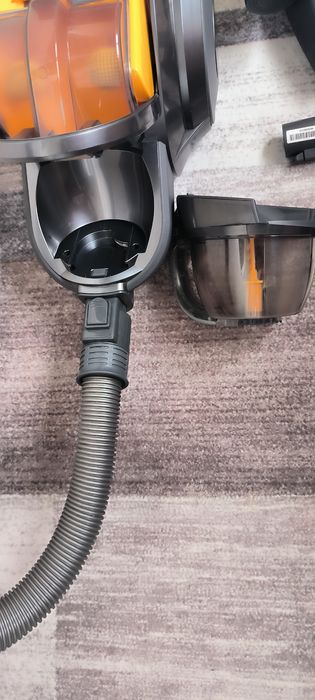 Продаю пылесос LG KOMPRESSOR