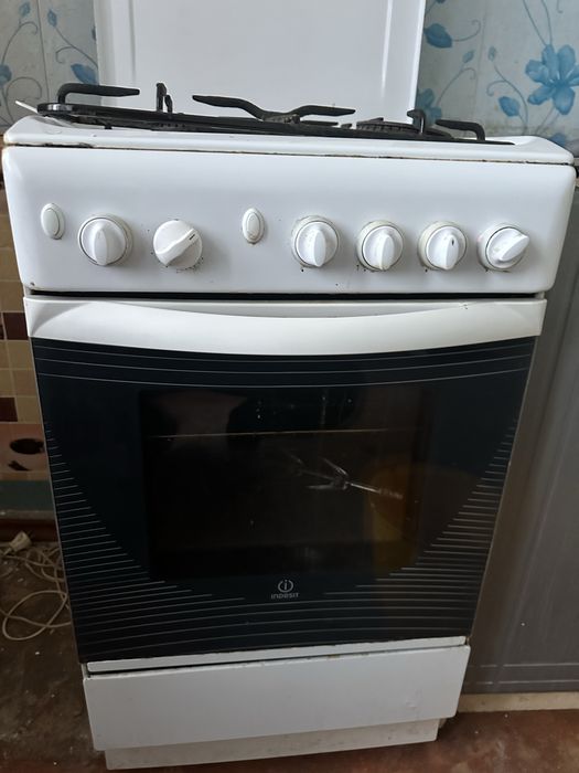 Продаю плиту газовую