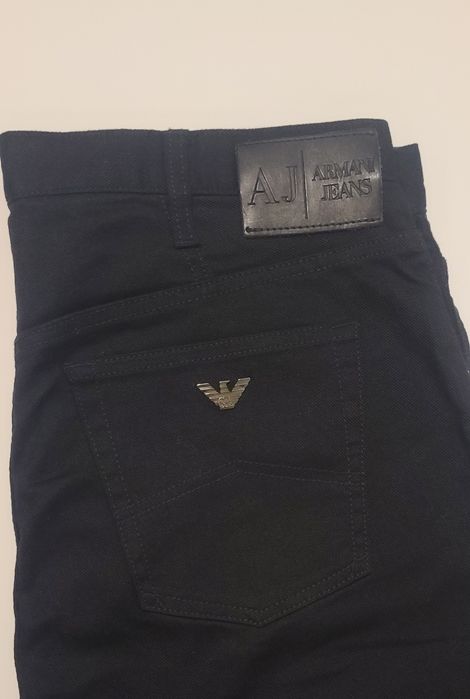 Emporio Armani jeans 34/32  4 perechi