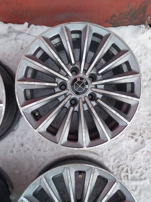 Диски R16 на BMW. Вылет ЕТ20.