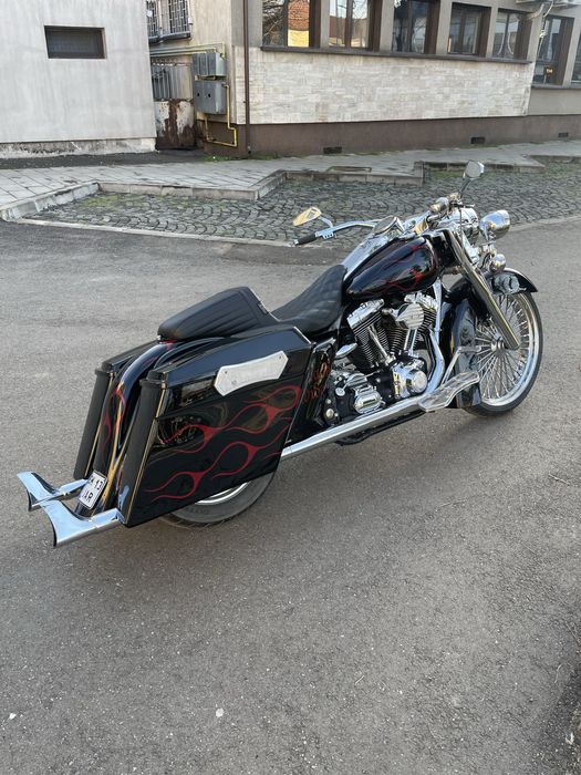 Harley Davidson Road-King Custom