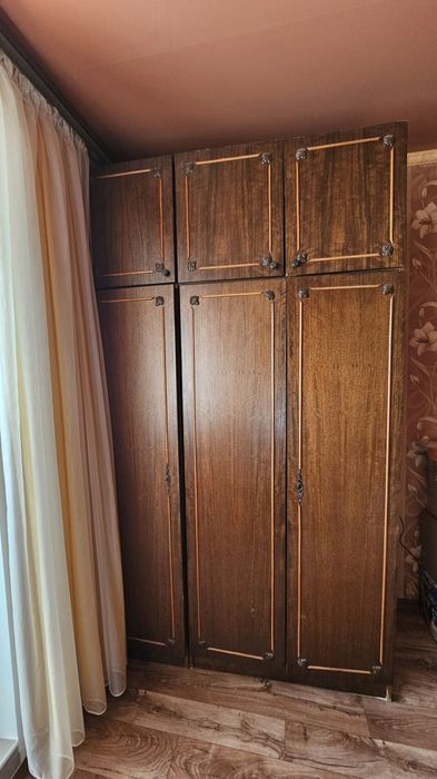 Отдам бесплатно стенку и шкаф