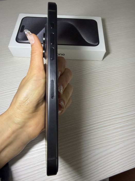 Vand Iphone 15 Pro Max