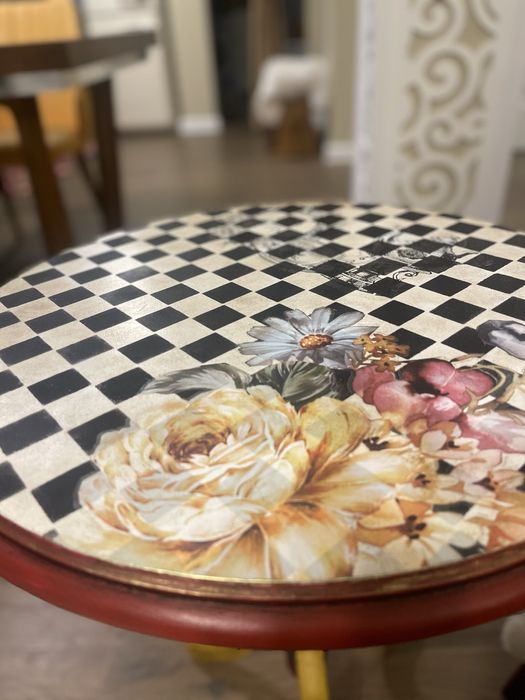 Авторска винтидж масичка