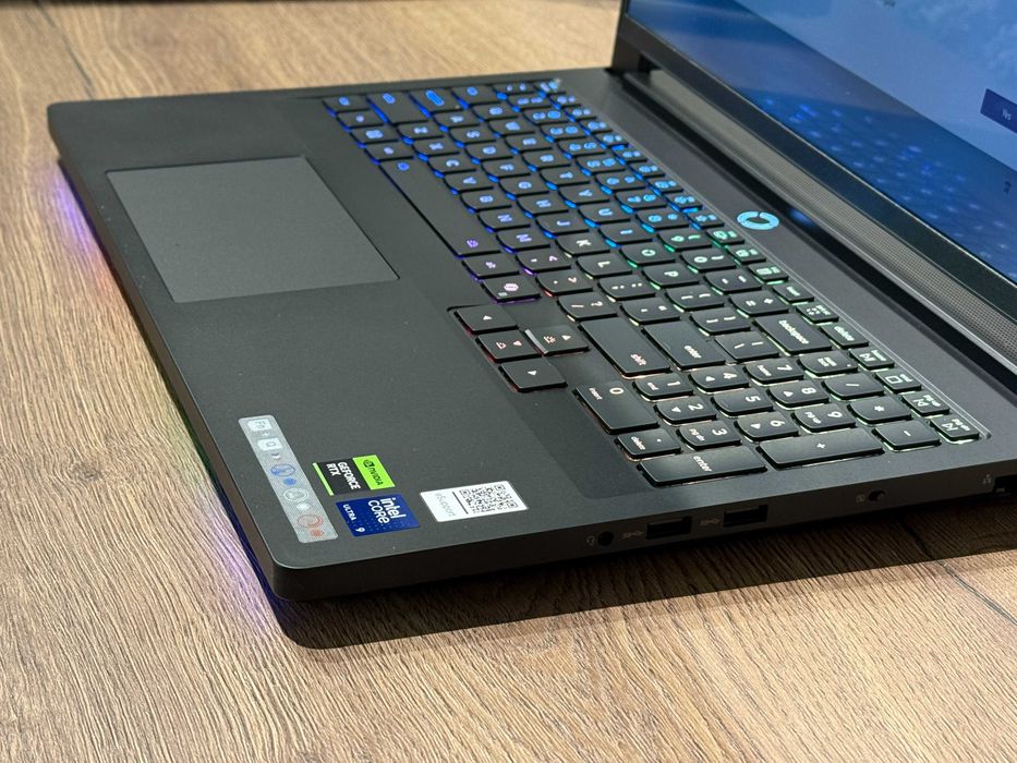 Laptop Gaming Lenovo Legion Pro 7 16" Ultra 9 275HX 32GB RTX 5080 1TB SSD Gen5 Win11 Pro