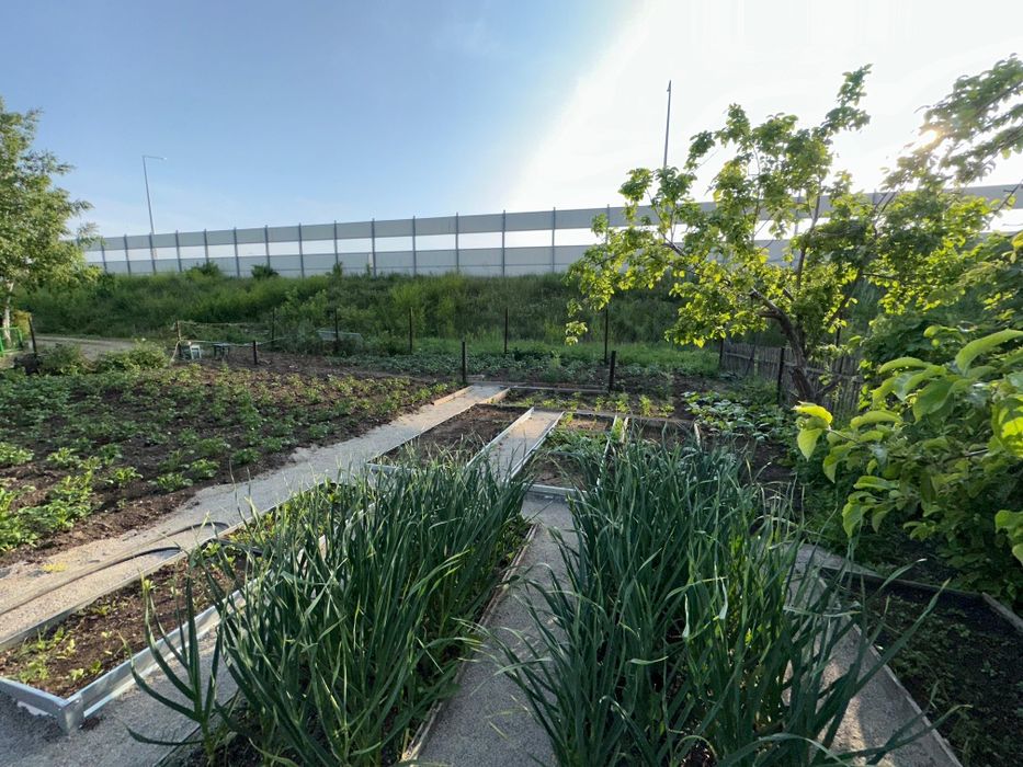 Продам частный,жилой дом 4 сотки.