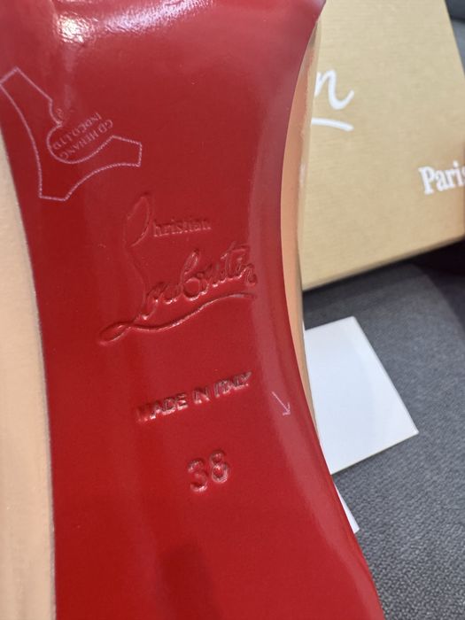 Christian Louboutin So Kate високи токчета