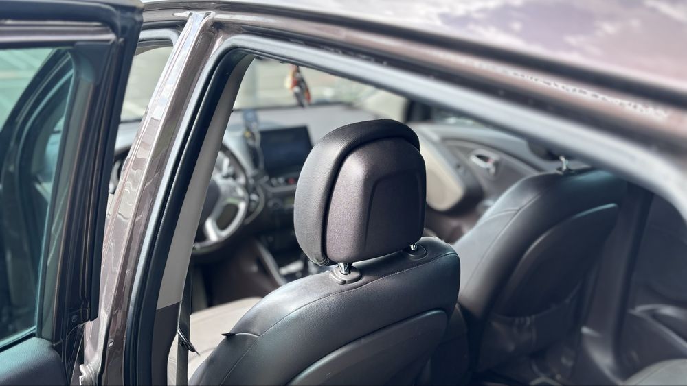 Hyundai ix35 4x4 Automat • 2012 • Full Extras • Stare impecabilă