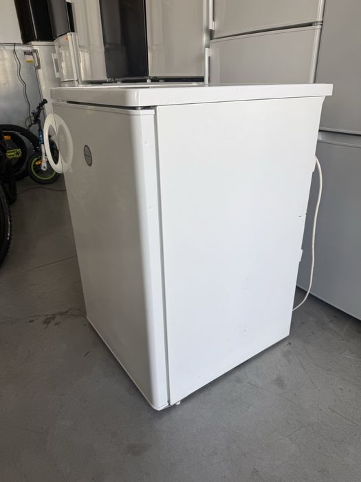 Хладилник със камера Electrolux