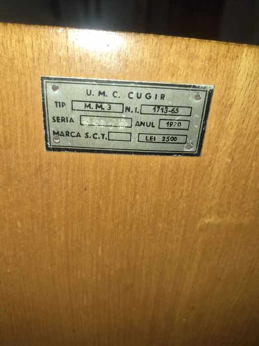 Vând mașina de cusut ileana