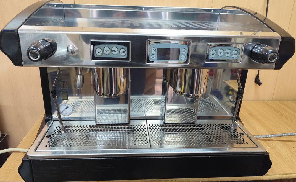 Vand espresor profesional Astoria Forma