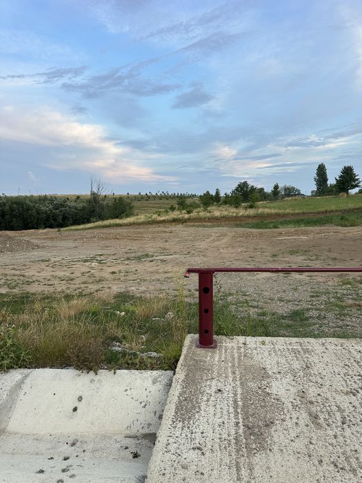 Teren intravilan 2500 mp, ideal casă sau investiție