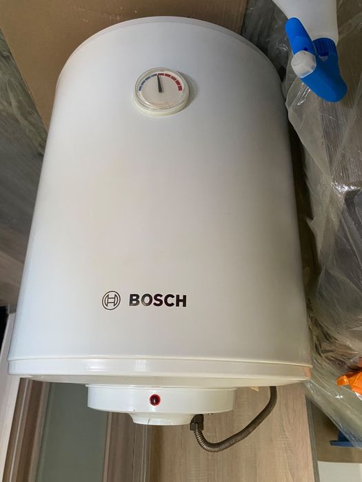 Vând boiler Bosch 60 litri folosit