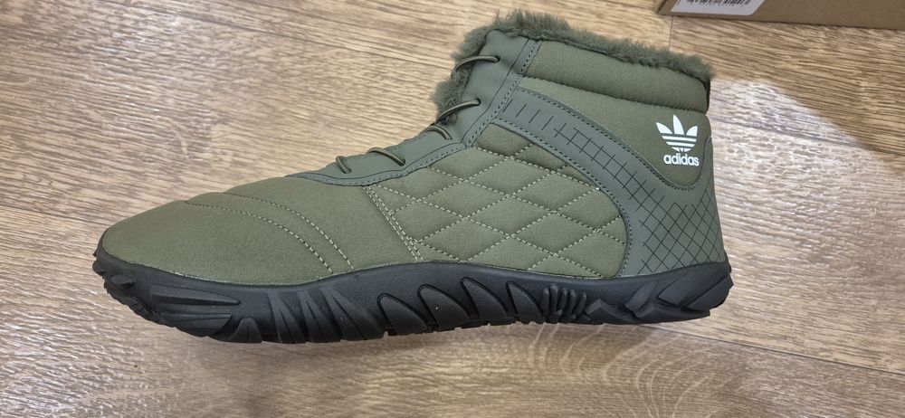Зимние кроссовки. 47-48