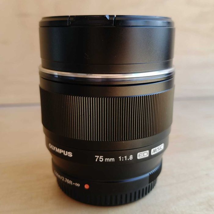 Obiectiv Olympus M.Zuiko 75mm f/1.8 MSC (Montură MFT)–Stare EXCELENTA