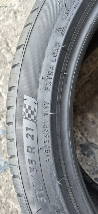 4 anvelope vara ca noi Michelin,fata 285/40/21,spate 315/35/21.Pret/bucata