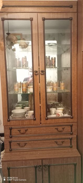 Шкаф для гостиной