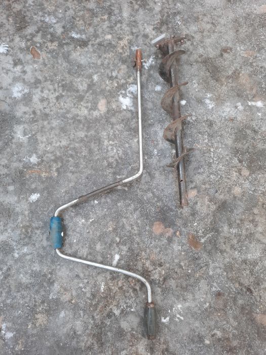 Продам ледоруб для рыбалки