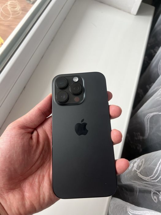 Продается Айфон 16 про