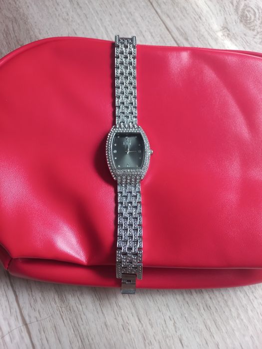 Наручные Часы со стразами