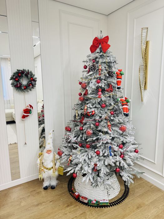 поезд на елку (под елку)