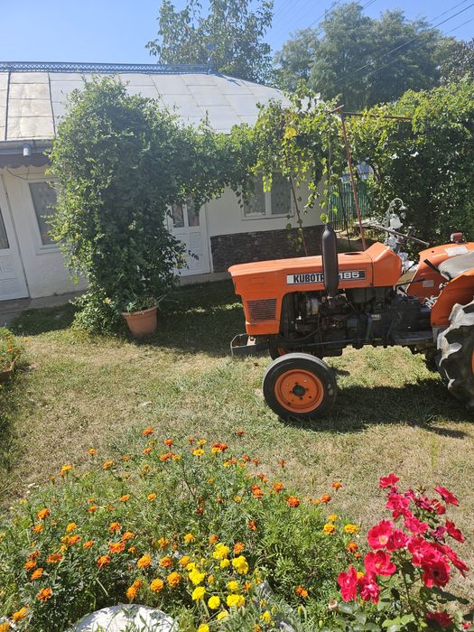Tractor Kubota L185