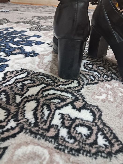 Tufli turkiya kabluk klassika