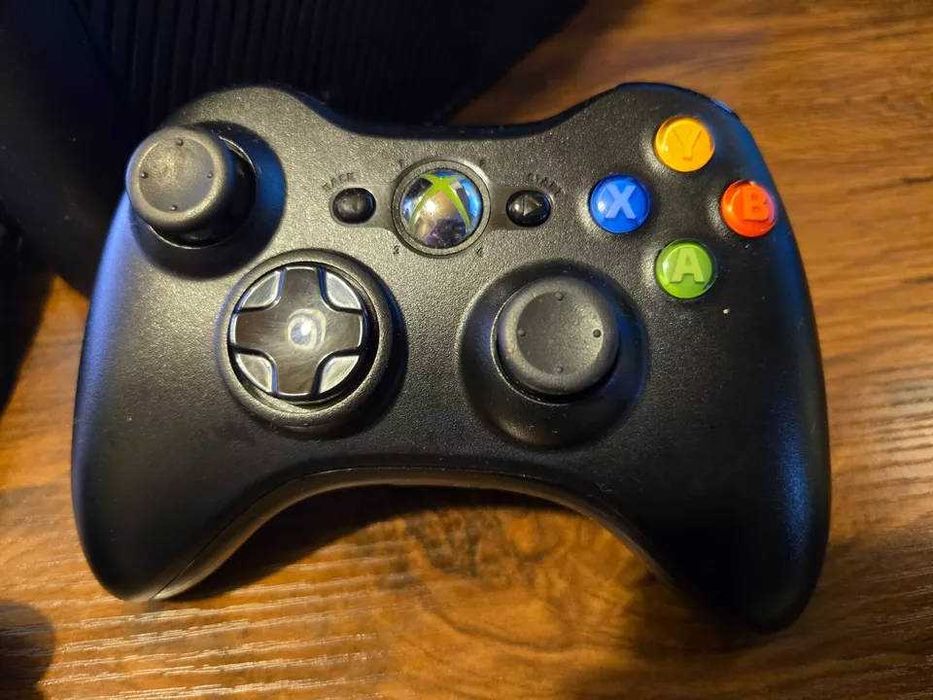 XBOX 360 E  Прошивка Freeboot RGH Aurora