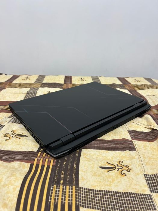 Acer Nitro 5 - RYZEN 9 / RTX 3070TI 8GB / 16GB RAM / 165hz / 17.3 inch